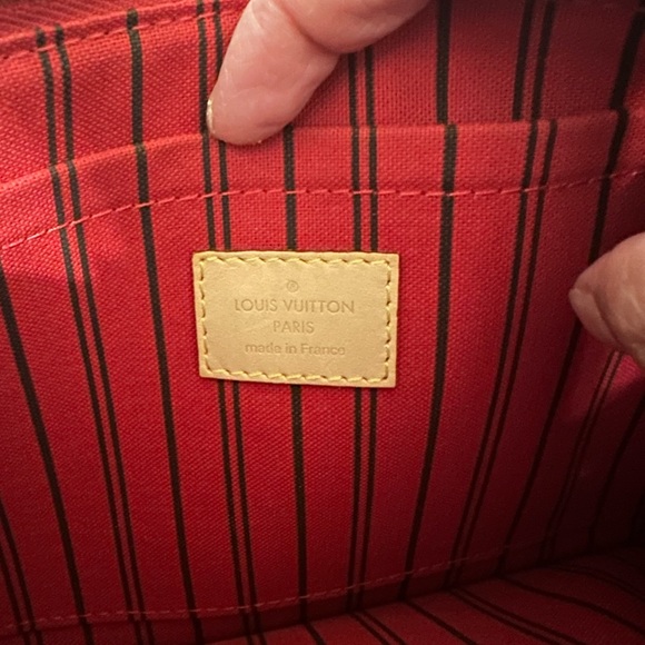 Louis Vuitton pouch only - Picture 6 of 9